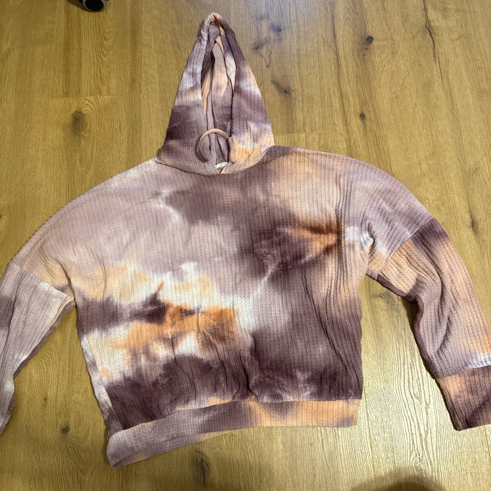 Cozy Tie-Dye Hooded Sweatshirt